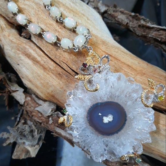 Handcrafted White Druzy Quartz Necklace - Picture 1 of 17